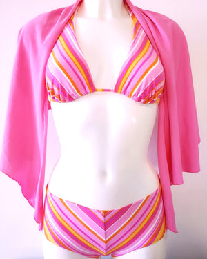 bikini set pastel-colored stripes pattern with large size of shorty bikini bottom and triangle halter bikini bra, with a short stretchy pink pareo lay on the shoulders
