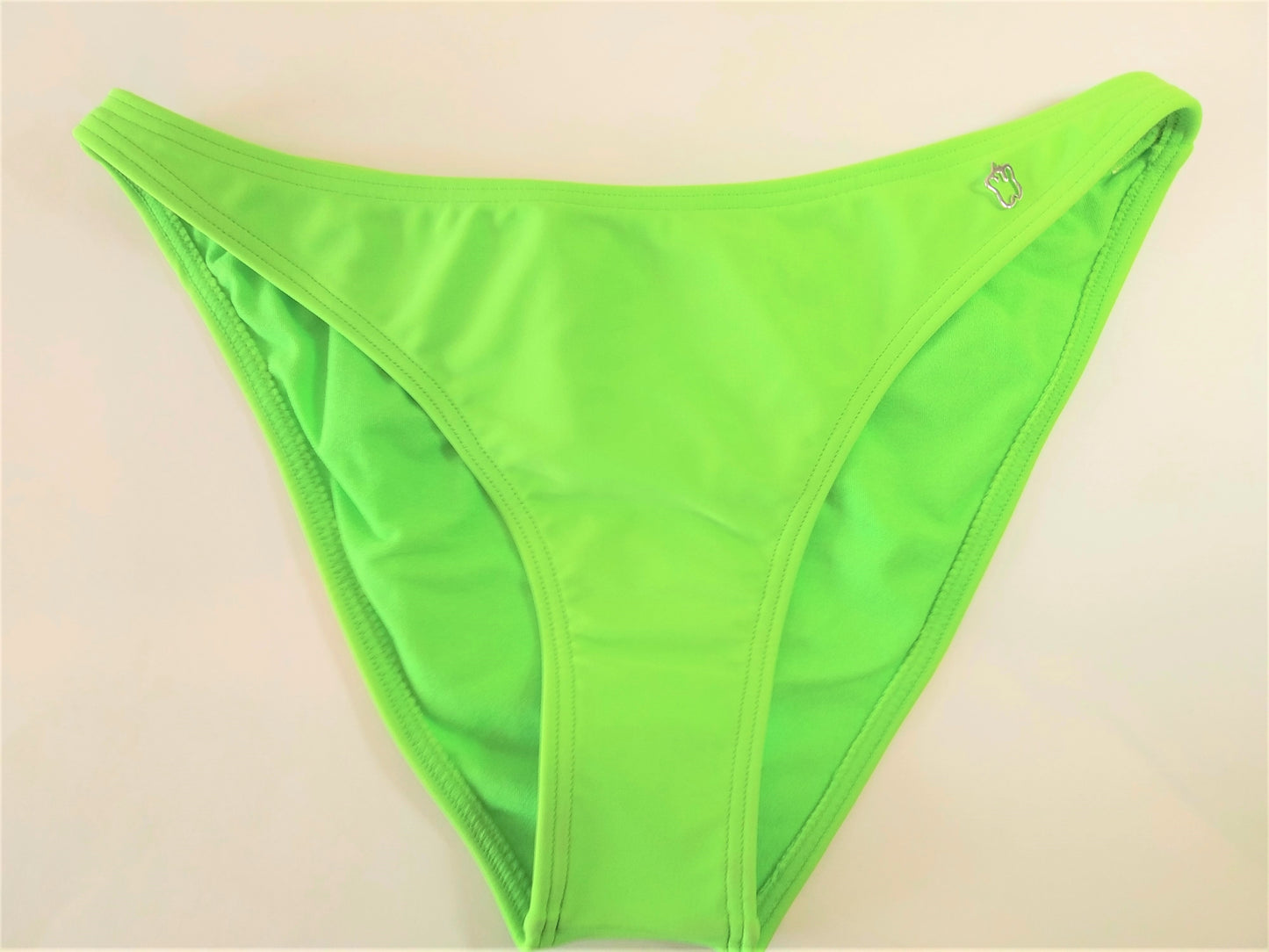 bikinn,classic solid color bikini bottom,green swimsuit panty, high leg bikini bottom, culotte verte de maillot de bain,traje de baño verde bragas ajuste normal