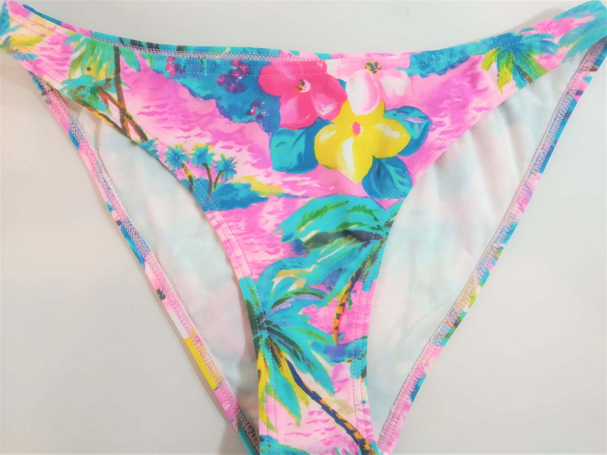 bikinn,classic multicolor bikini bottom,swimsuit panty, high leg bikini bottom, culotte de maillot de bain,traje de baño multicolor bragas ajuste normal