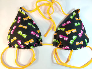 bikini set triangle triangular mix and match colors, maillot de bains deux pieces triangle bikini noeuds sur cotes culottes, Traje de baño de 2 piezas para atar a los lados de las bragas multicolores.