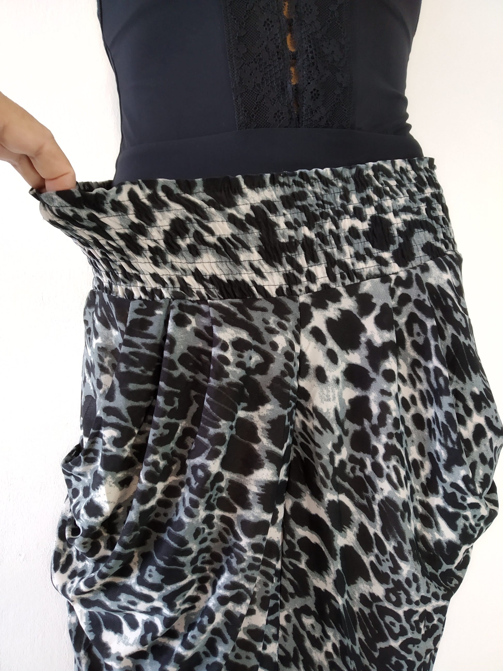 Harem pants animal print Sporty Summer WIDE Leg Stretchy casual Sarwall One-Size Pantalón sarwal con animal print, Bikinn.com