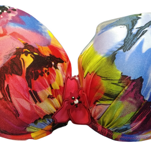 detail of the flower brooch in the middle of the Bikini bra slightly padded deep cup bra for large sizes floral pattern, from the bikinn.com mix and match collection