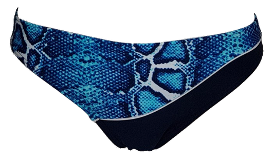 regular bikini bottom, classic height, blue snake pattern. culorrte de maillot de bain a imprime serpent bleu. bikinn.com